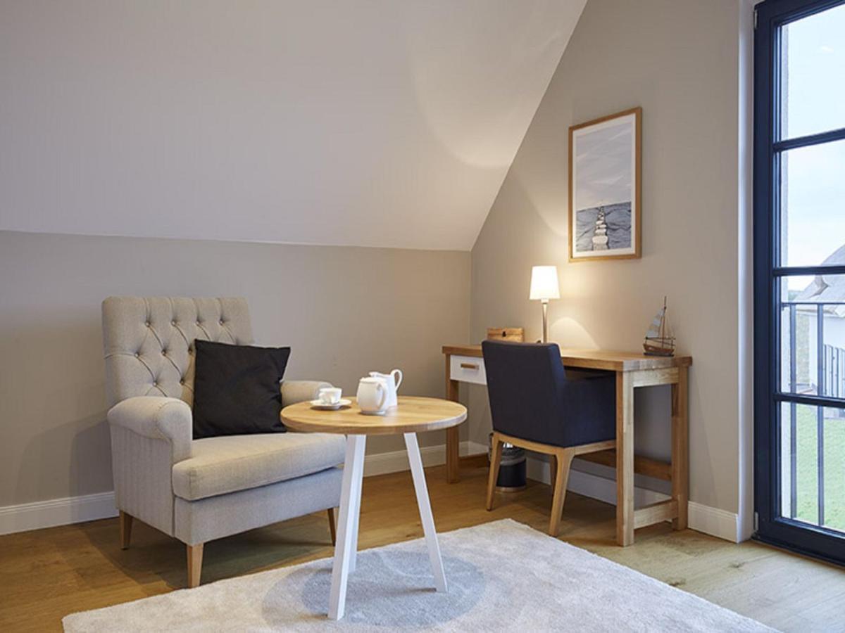 Reetland Am Meer - Premium Reetdachvilla Mit 3 Schlafzimmern, Sauna Und Kamin F14 Dranske Exterior photo